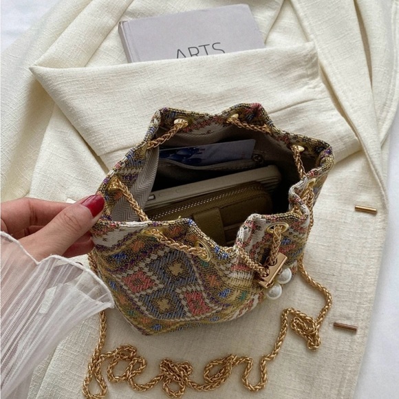 ($10) Multicolored Cross Body Bag - Picture 5 of 5